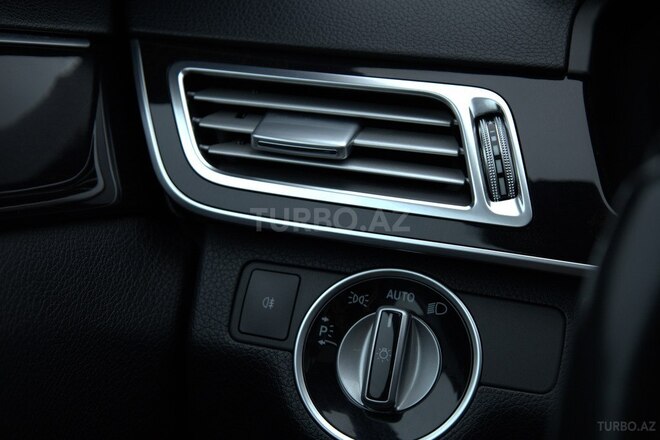 Mercedes E 250 2015, 268,000 km - 2.0 l - Astara