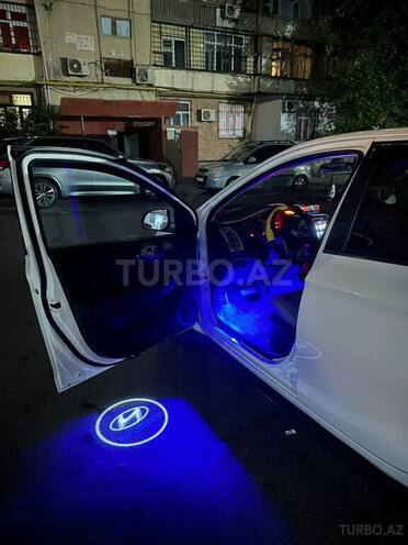 Hyundai i20 2009, 147,000 km - 1.4 л - Bakı
