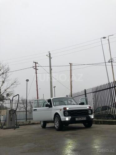 LADA (VAZ) Niva 2007, 450,000 km - 1.7 l - Qusar