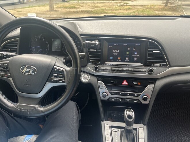 Hyundai Elantra 2016, 124,000 km - 2.0 l - Bakı