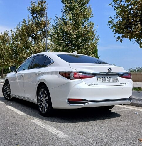 Lexus ES 250 2021, 135,000 km - 2.5 л - Bakı