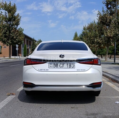 Lexus ES 250 2021, 135,000 km - 2.5 л - Bakı