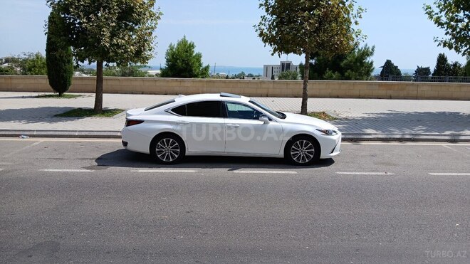 Lexus ES 250 2021, 135,000 km - 2.5 л - Bakı