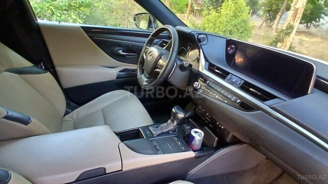 Lexus ES 250 2021, 135,000 km - 2.5 л - Bakı