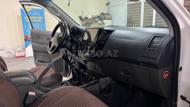 Toyota Hilux 2012, 265,000 km - 2.5 л - Sumqayıt