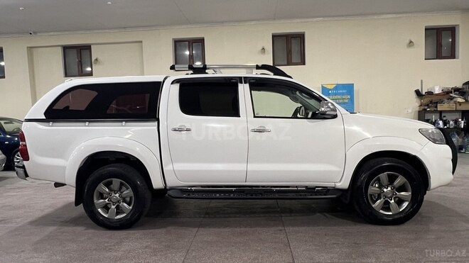 Toyota Hilux 2012, 265,000 km - 2.5 л - Sumqayıt