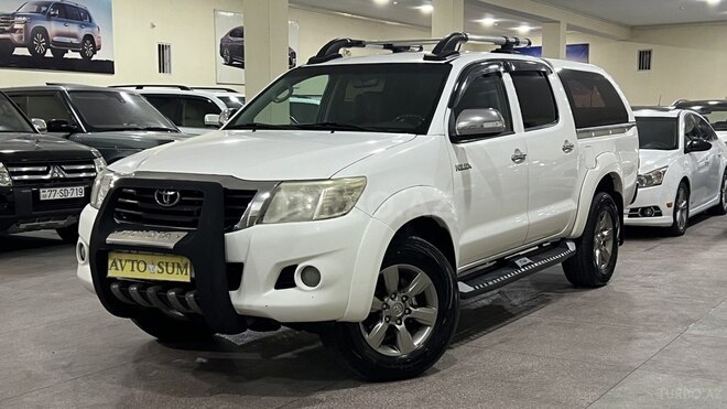 Toyota Hilux 2012, 265,000 km - 2.5 л - Sumqayıt