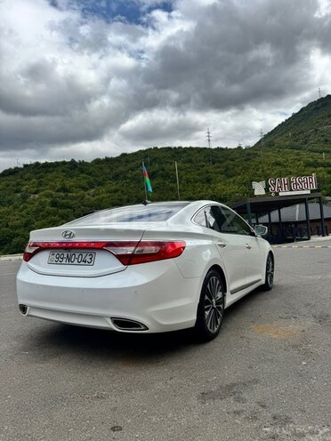 Hyundai Grandeur 2011, 220,340 km - 3.0 л - 