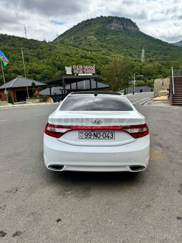 Hyundai Grandeur 2011, 220,340 km - 3.0 л - 