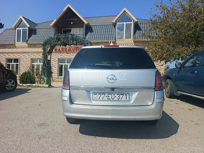 Opel Astra 2005, 307,000 km - 1.3 l - Şəki