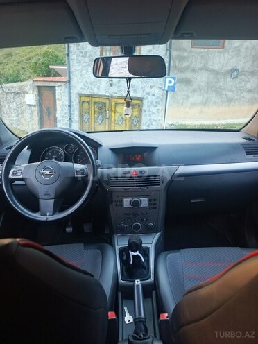 Opel Astra 2005, 307,000 km - 1.3 l - Şəki