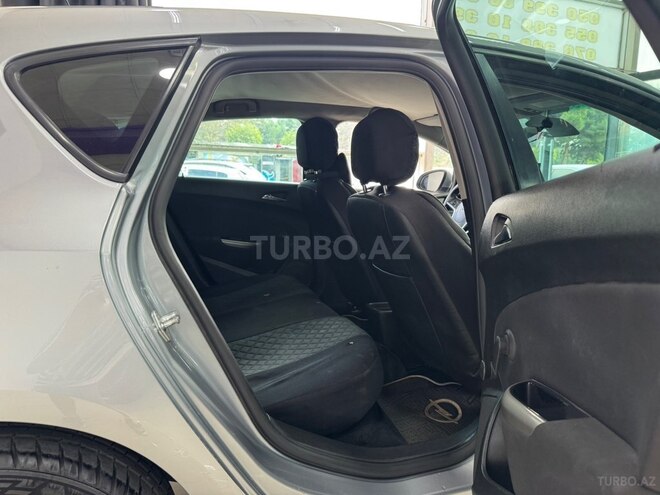 Opel Astra 2011, 266,000 km - 1.3 l - Sumqayıt