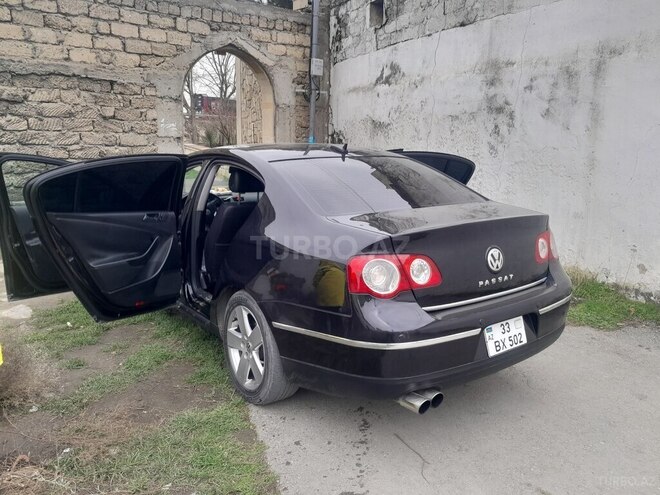 Volkswagen Passat 2005, 245,728 km - 2.0 l - Bakı