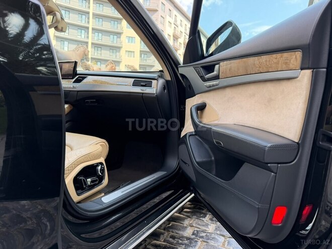 Audi A8 2011, 230,452 km - 4.2 l - Bakı
