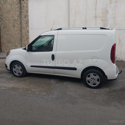 Fiat Doblo 2015, 183,735 km - 1.3 l - Bakı