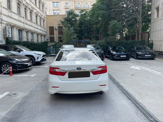 Toyota Camry 2014, 271,448 km - 2.5 л - Bakı