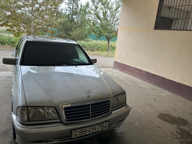 Mercedes C 180 1999, 401,110 km - 1.8 l - Biləsuvar