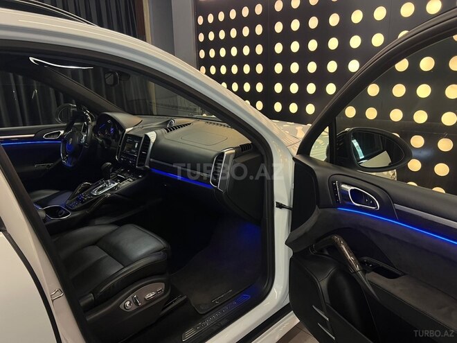 Porsche Cayenne GTS 2013, 156,000 km - 4.8 l - Bakı