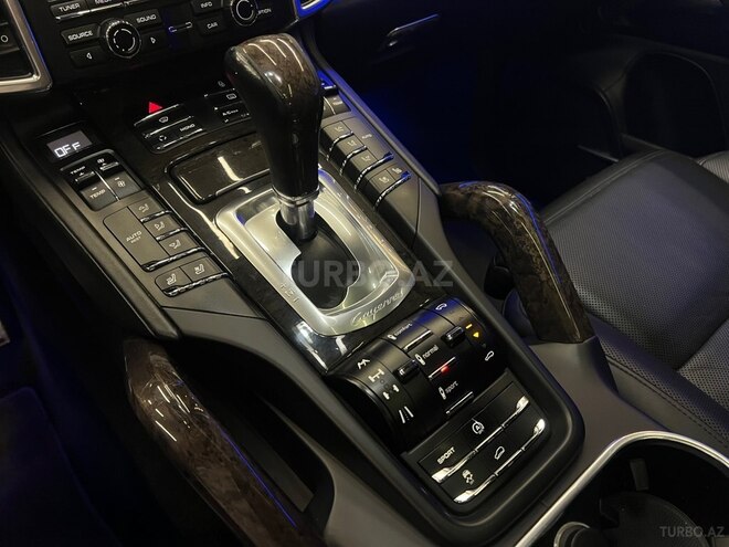 Porsche Cayenne GTS 2013, 156,000 km - 4.8 l - Bakı