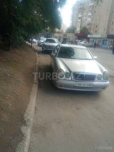 Mercedes E 240 1997, 241,420 km - 2.4 l - Bakı