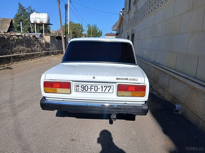LADA (VAZ) 2107 2009, 149,000 km - 1.6 l - Samux