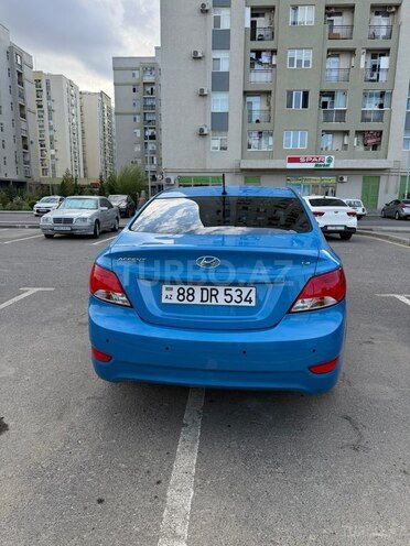 Hyundai Accent 2017, 75,100 km - 1.4 л - Bakı