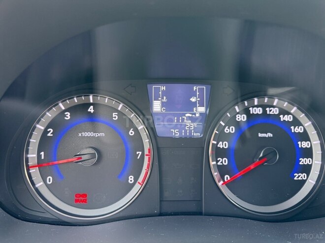 Hyundai Accent 2017, 75,100 km - 1.4 л - Bakı