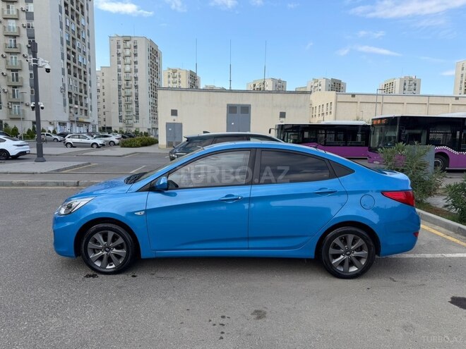 Hyundai Accent 2017, 75,100 km - 1.4 л - Bakı
