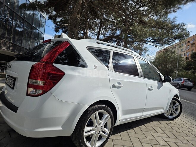 Kia  2009, 331,405 km - 1.6 l - Bakı