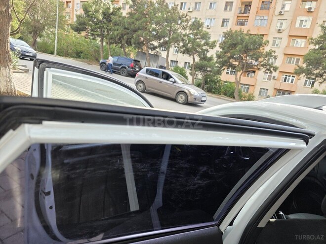 Kia  2009, 331,405 km - 1.6 l - Bakı