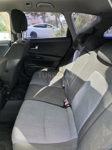 Kia  2009, 331,405 km - 1.6 l - Bakı
