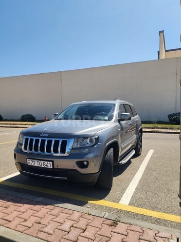 Jeep Grand Cherokee 2011, 240,000 km - 3.6 л - Bakı