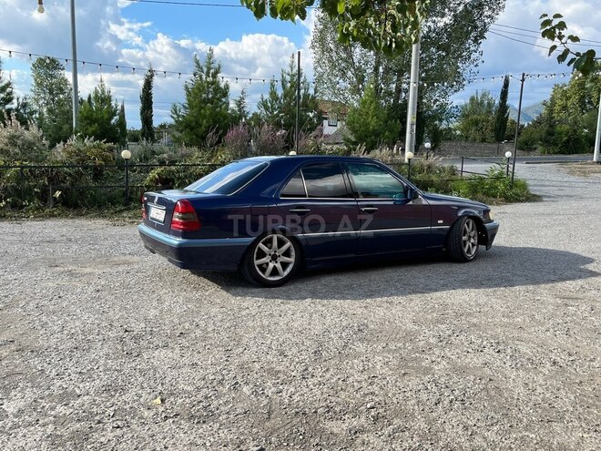 Mercedes C 220 1995, 450,000 km - 2.2 l - İsmayıllı