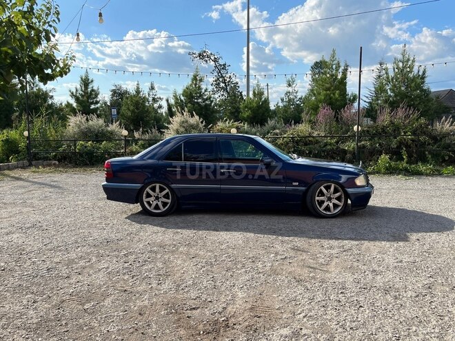 Mercedes C 220 1995, 450,000 km - 2.2 l - İsmayıllı
