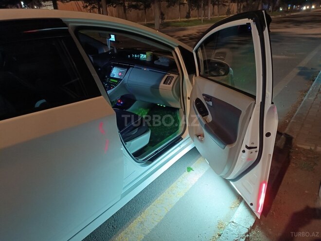 Toyota Prius 2010, 250,854 km - 1.8 l - Gəncə