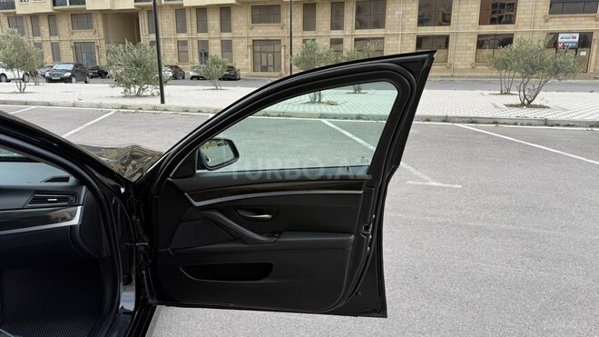 BMW 528 2013, 278,000 km - 2.0 l - Sumqayıt