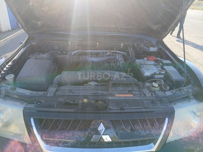 Mitsubishi Pajero 2005, 347,902 km - 3.0 l - Gəncə