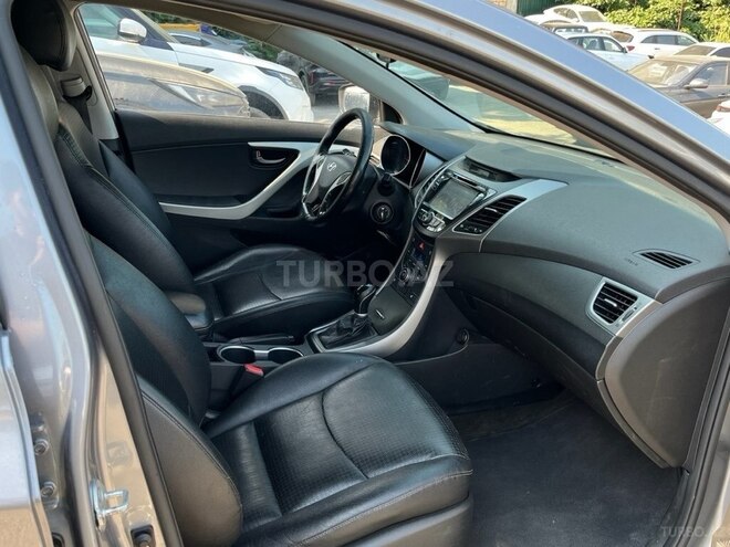 Hyundai Avante 2015, 276,700 km - 1.6 l - Bakı