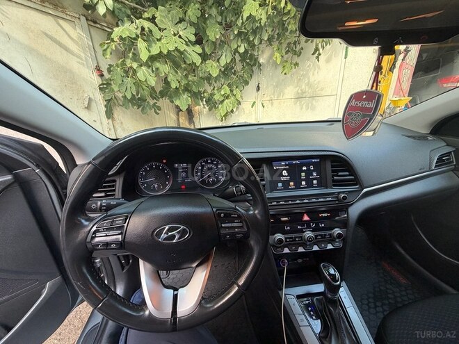 Hyundai Elantra 2018, 88,000 km - 2.0 л - Bakı