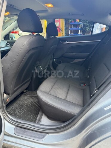 Hyundai Elantra 2018, 88,000 km - 2.0 л - Bakı