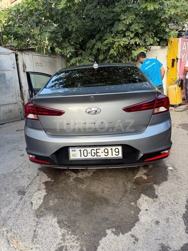 Hyundai Elantra 2018, 88,000 km - 2.0 л - Bakı
