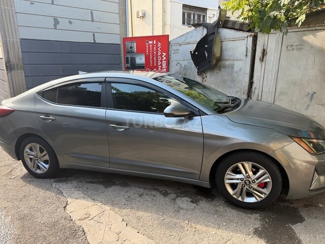 Hyundai Elantra 2018, 88,000 km - 2.0 л - Bakı