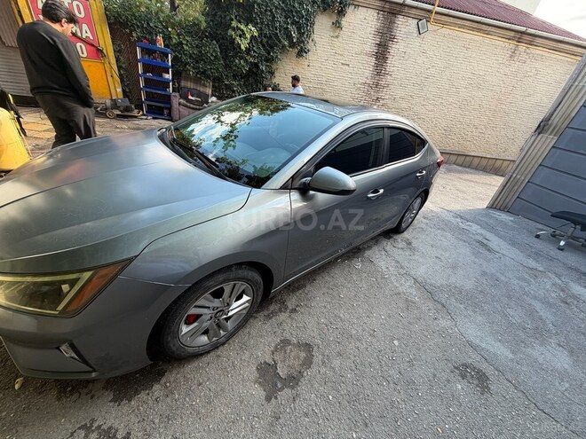 Hyundai Elantra 2018, 88,000 km - 2.0 л - Bakı