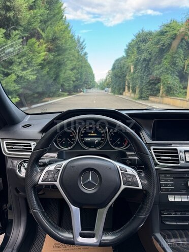 Mercedes E 220 2015, 195,000 km - 2.1 l - Qazax