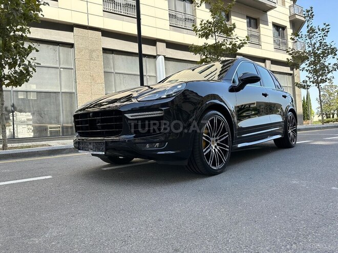 Porsche Cayenne Turbo S 2015, 99,000 km - 4.8 л - Bakı