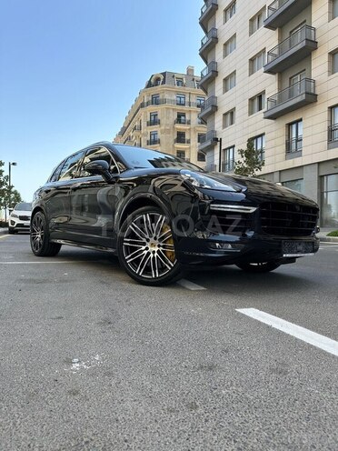 Porsche Cayenne Turbo S 2015, 99,000 km - 4.8 л - Bakı