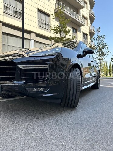 Porsche Cayenne Turbo S 2015, 99,000 km - 4.8 л - Bakı