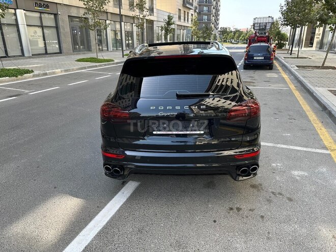 Porsche Cayenne Turbo S 2015, 99,000 km - 4.8 л - Bakı