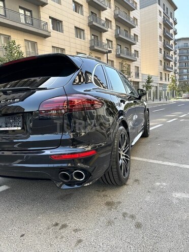 Porsche Cayenne Turbo S 2015, 99,000 km - 4.8 л - Bakı