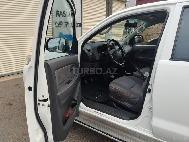 Toyota Hilux 2011, 225,600 km - 2.7 л - Masallı